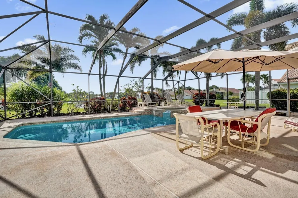 5222 Prairie Dunes Village Circle, Lake Worth Beach, FL 33463