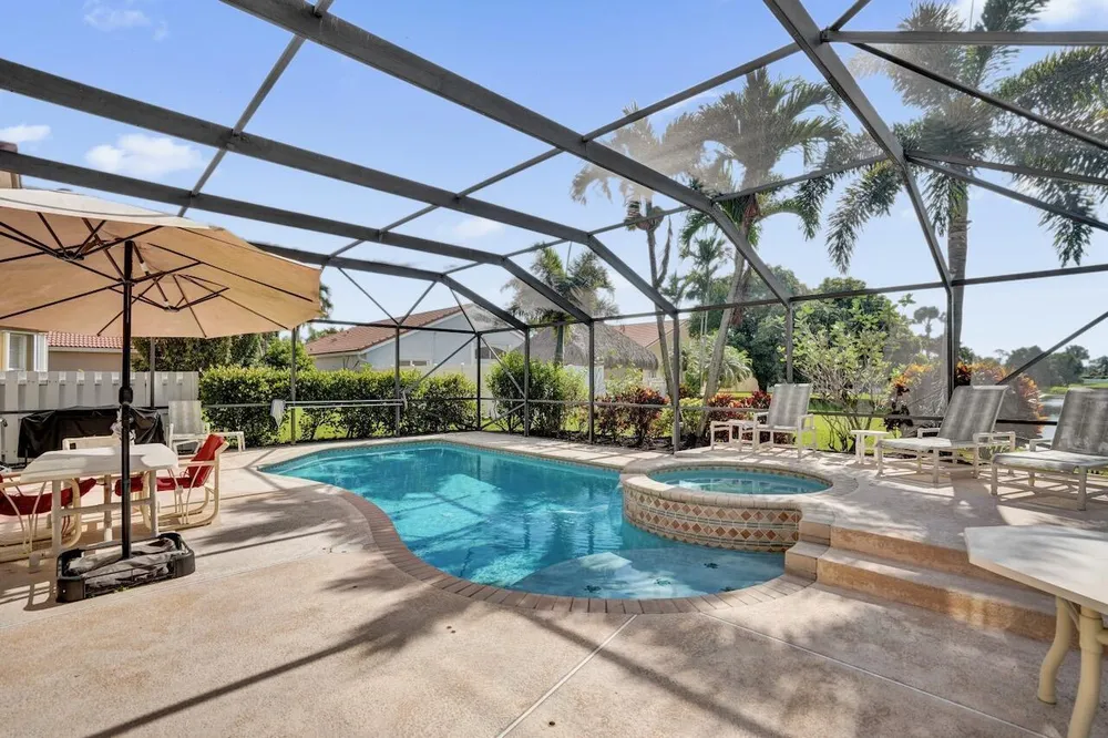 5222 Prairie Dunes Village Circle, Lake Worth Beach, FL 33463