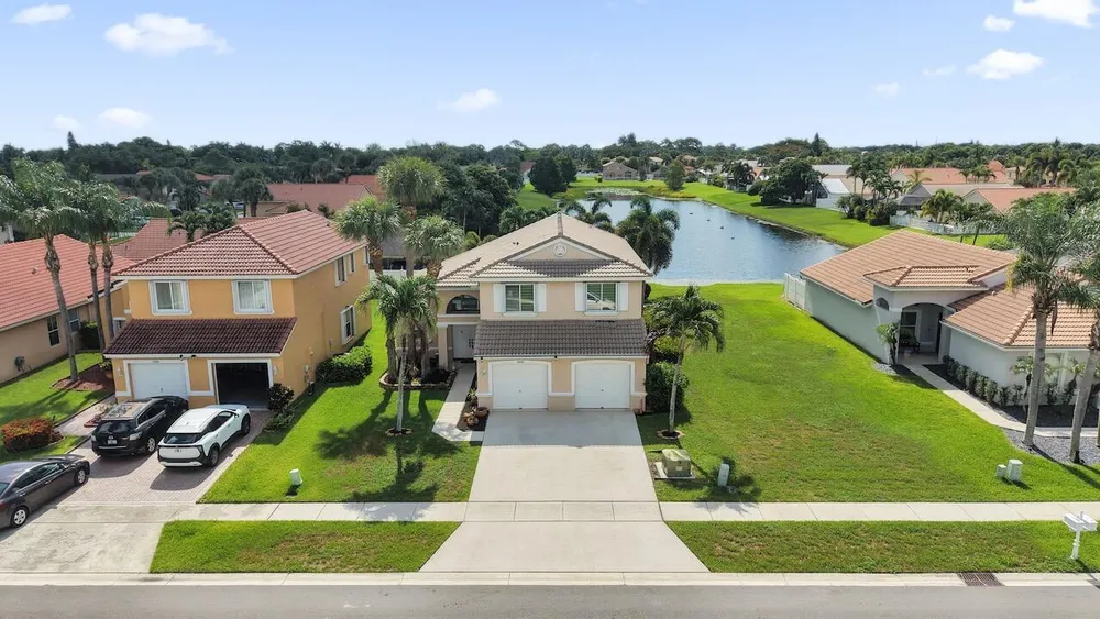 5222 Prairie Dunes Village Circle, Lake Worth Beach, FL 33463