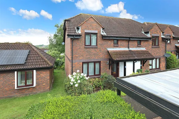 Birch Way, Redhill, Surrey, RH1