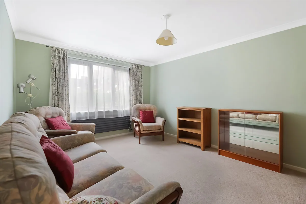 Birch Way, Redhill, Surrey, RH1