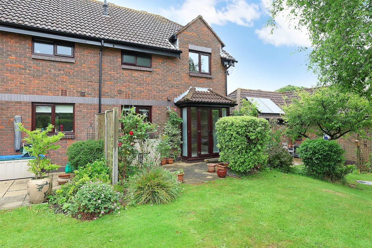 Birch Way, Redhill, Surrey, RH1