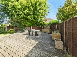 Sinclair Close, Maidenbower, Crawley thumb 2