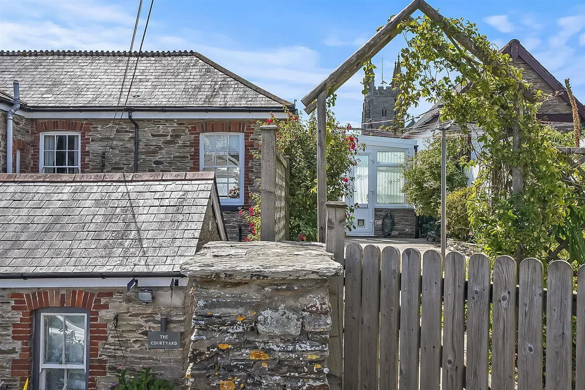 Evandon House, Wood Lane, TQ7