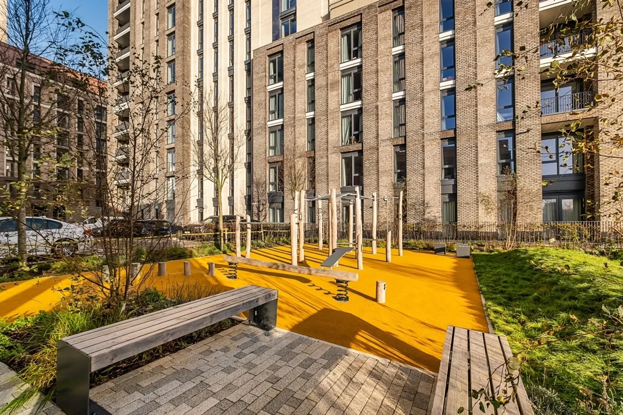 Hove Central, Boulevard Place Hove BN3 photo 2