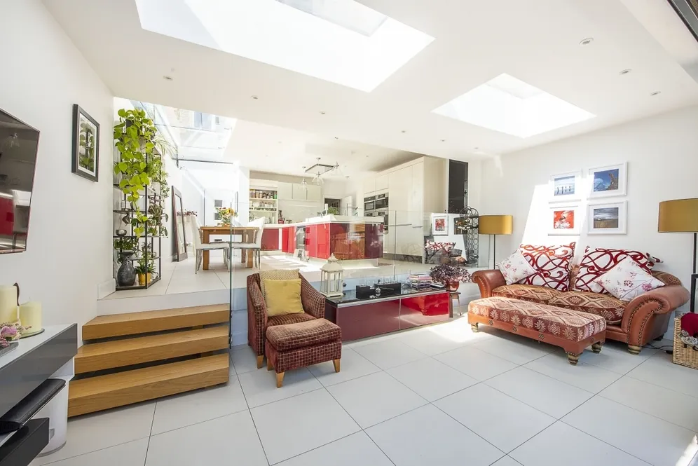 The Crescent London SW19 photo 3