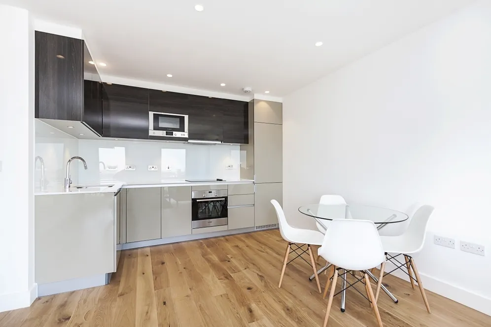 Bywell Place, E16 photo 2