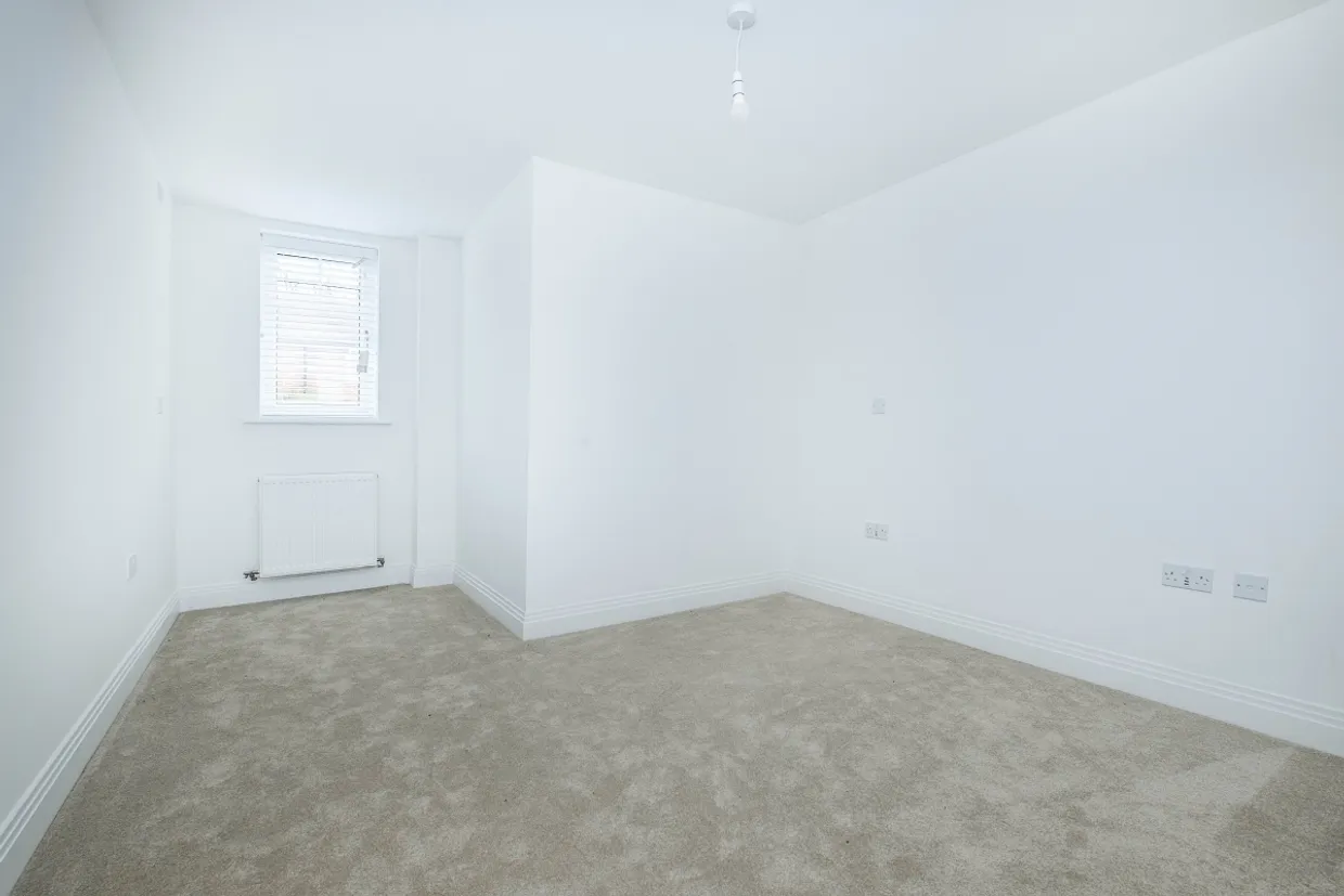 Potters Grove New Malden KT3 photo 3