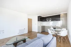 Bywell Place, E16 photo 5