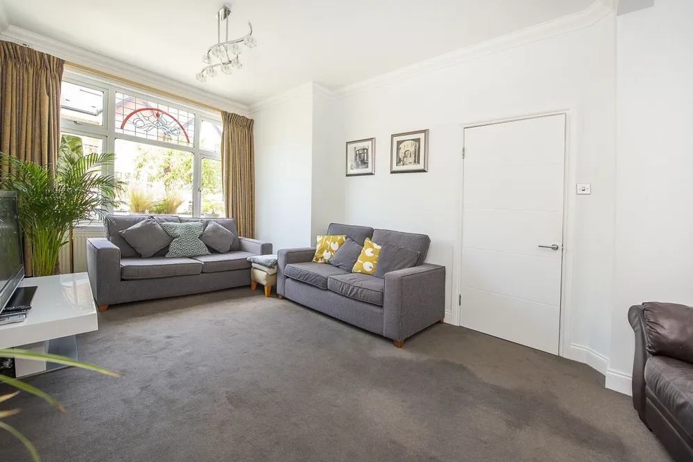 The Crescent London SW19 photo 7