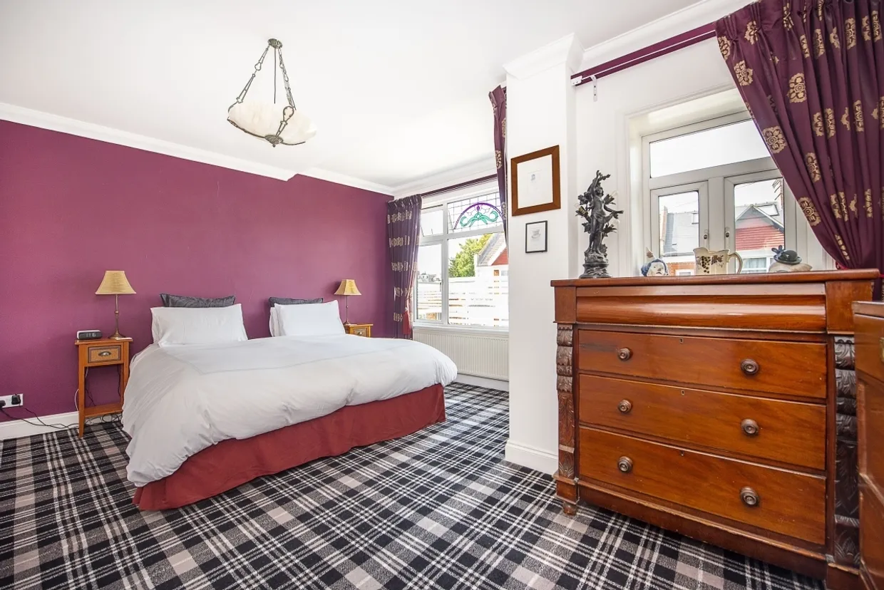 The Crescent London SW19 photo 9
