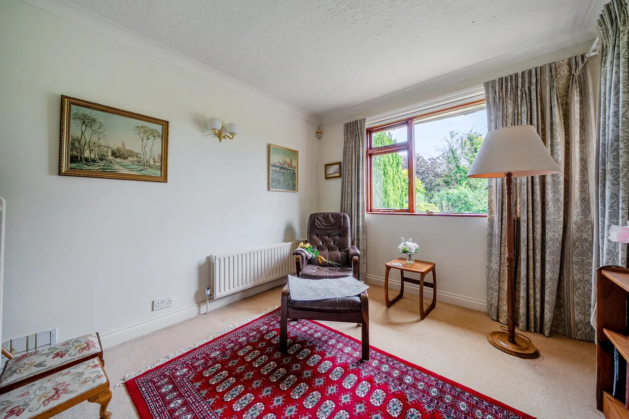 Gaston Lane, Upper Farringdon, GU34 photo 2