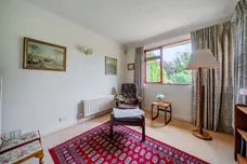 Gaston Lane, Upper Farringdon, GU34 photo 2
