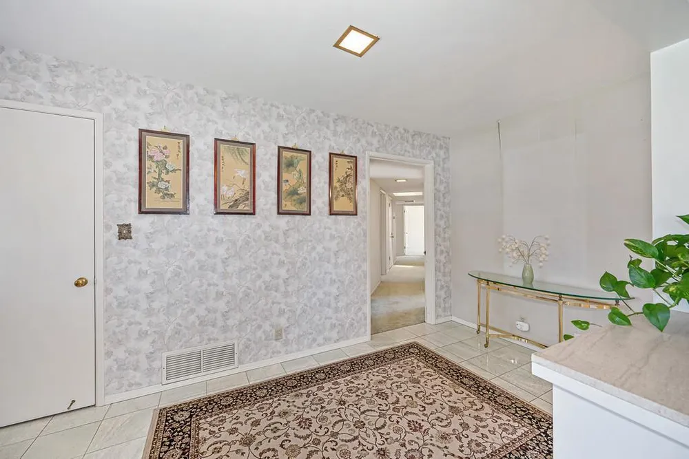 2800 Ashbourne Dr, Sacramento, CA 95821
