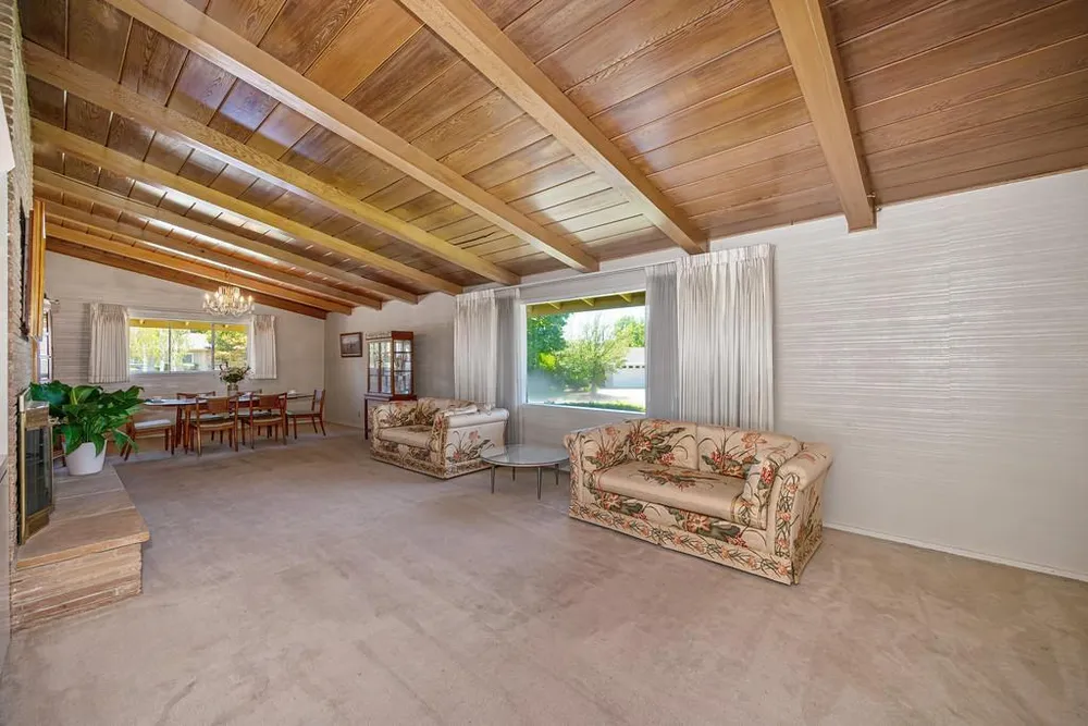 2800 Ashbourne Dr, Sacramento, CA 95821