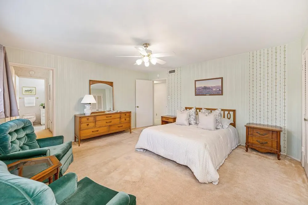 2800 Ashbourne Dr, Sacramento, CA 95821