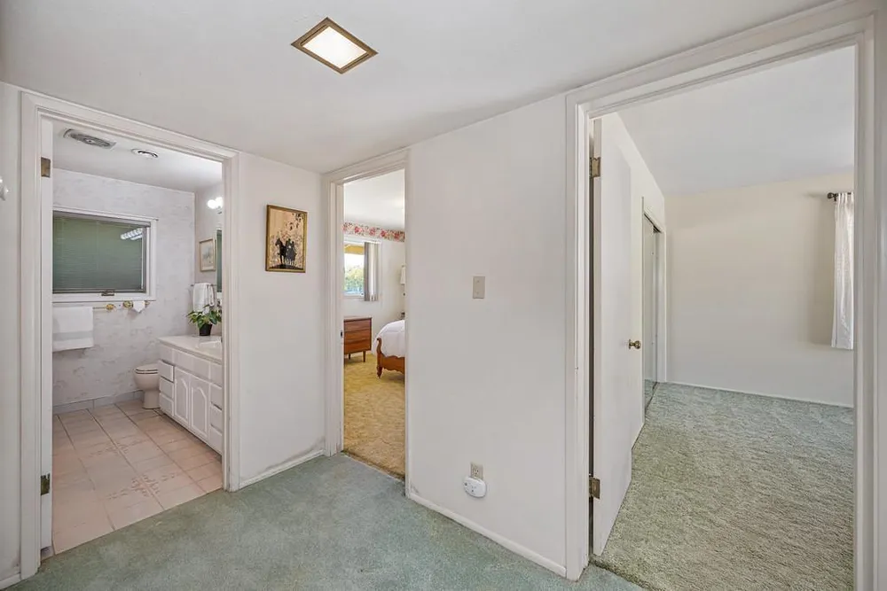 2800 Ashbourne Dr, Sacramento, CA 95821