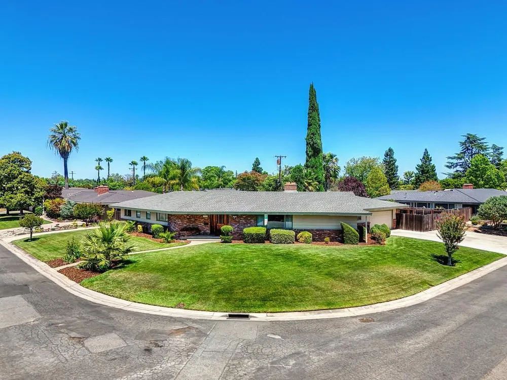 2800 Ashbourne Dr, Sacramento, CA 95821