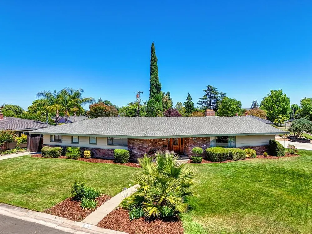 2800 Ashbourne Dr, Sacramento, CA 95821