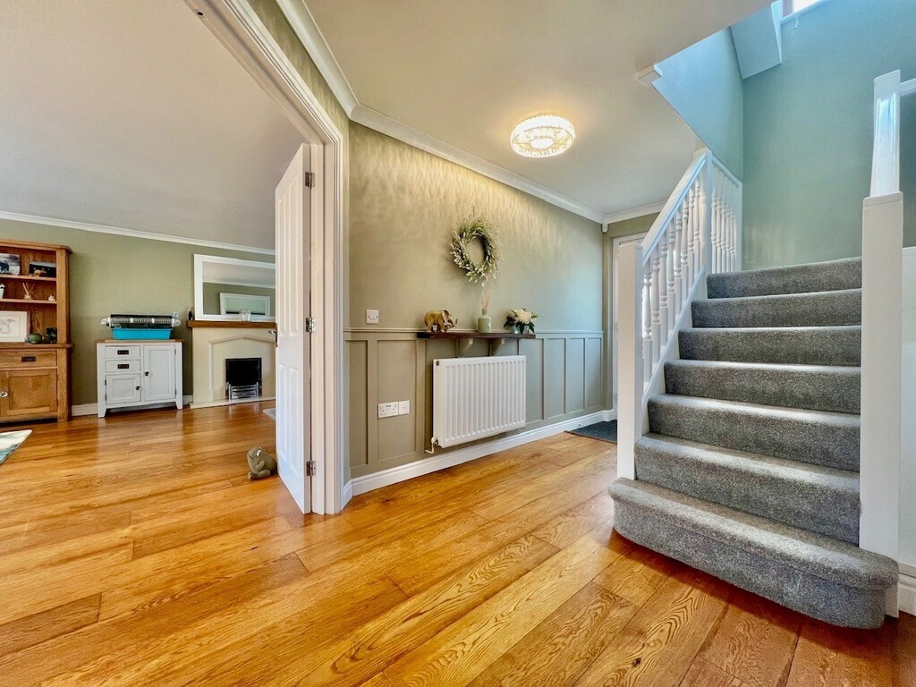 Walton, Brampton Image 8