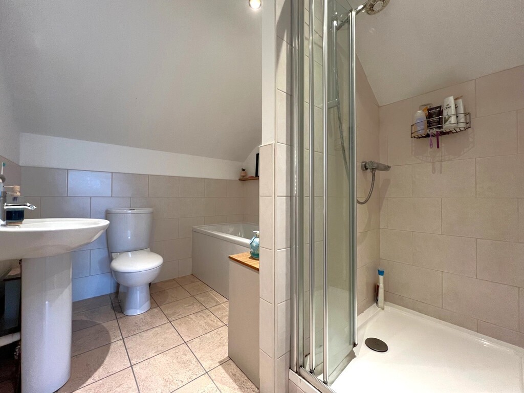 Walton, Brampton Image 17