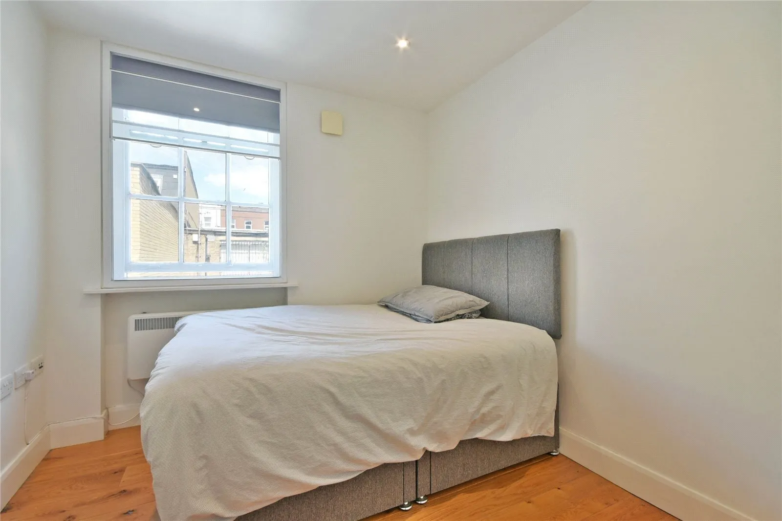Drakes Courtyard, Kilburn High Road, London, NW6