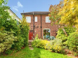 Park Lane, Frodsham thumb 2