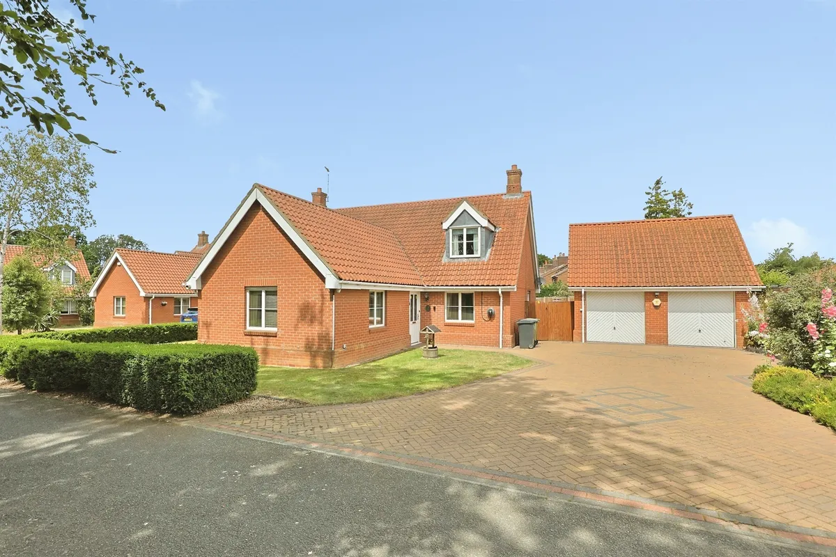 The Home Close, Dereham