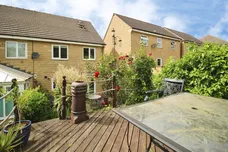 Jilling Gardens, Dewsbury