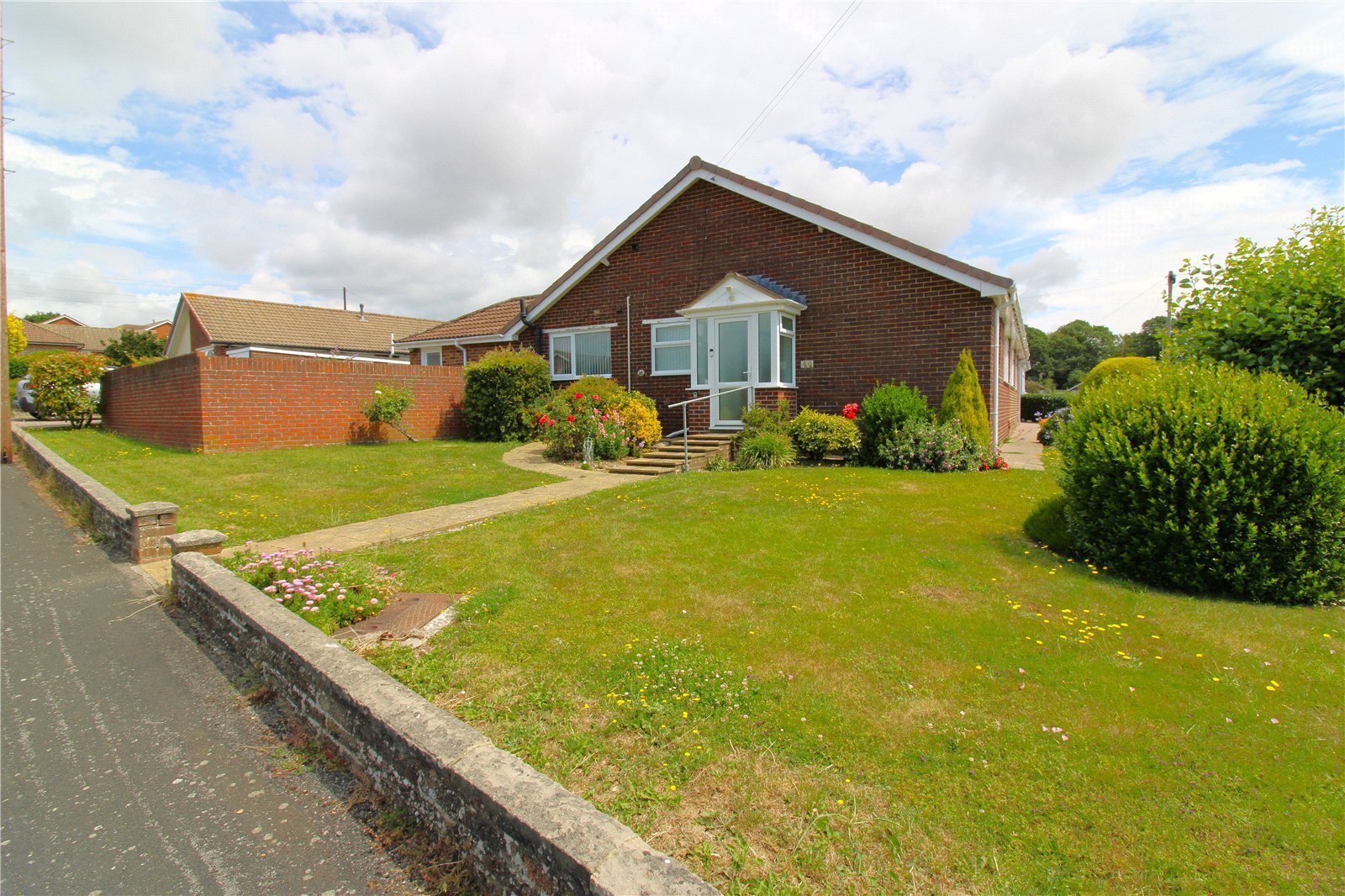 Frosthole Crescent, Fareham, Hampshire, PO15 Image 1