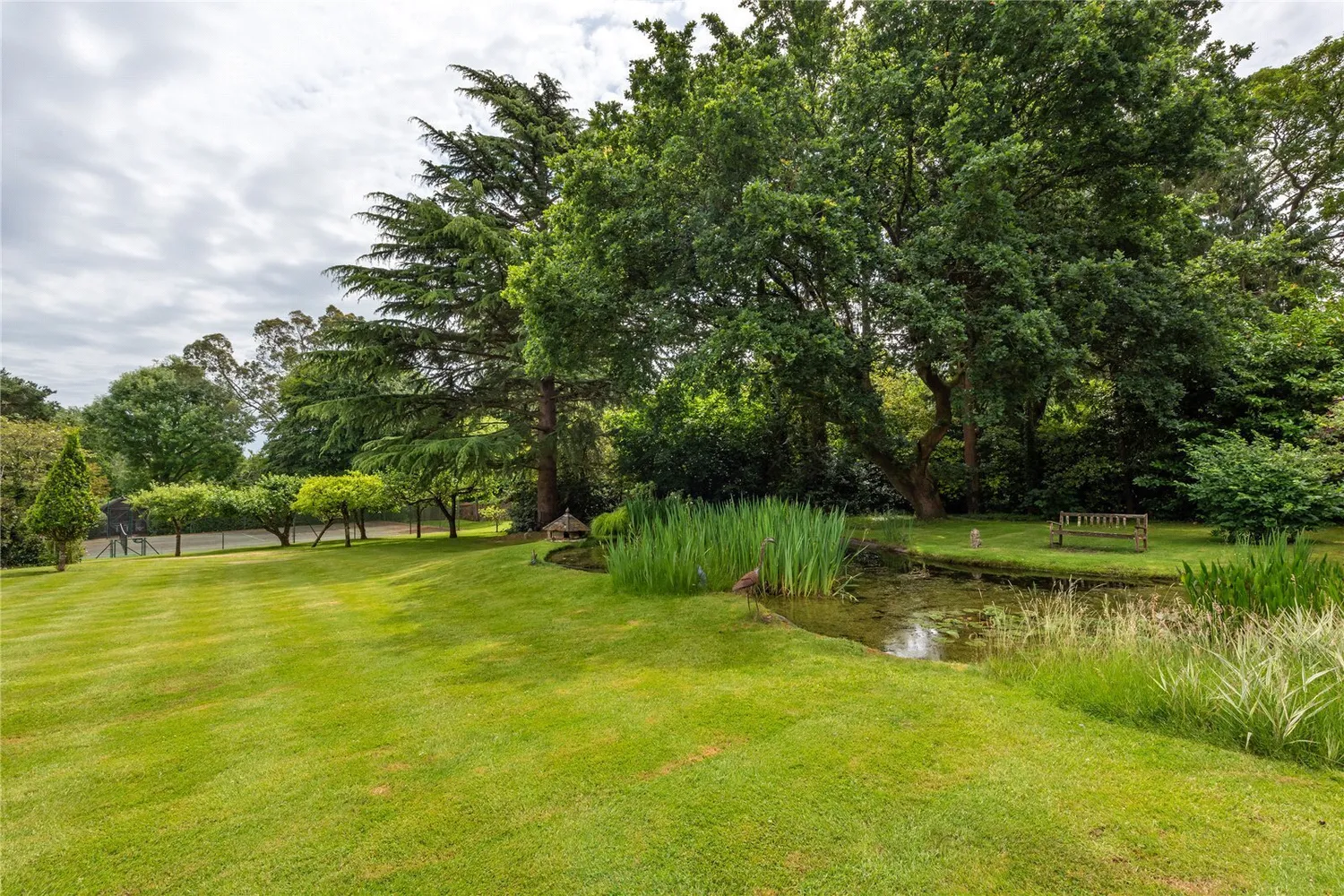 Dungates Lane, Buckland, RH3 photo 20