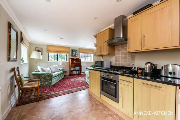 Dungates Lane, Buckland, RH3 photo 30