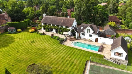 Dungates Lane, Buckland, RH3