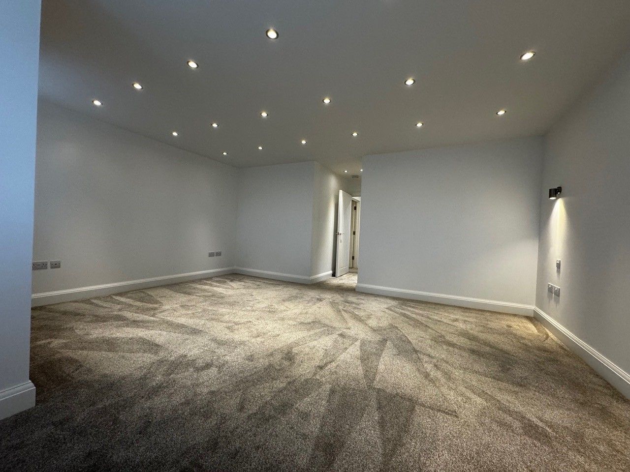 Forest Road, Binfield, RG42 Image 9