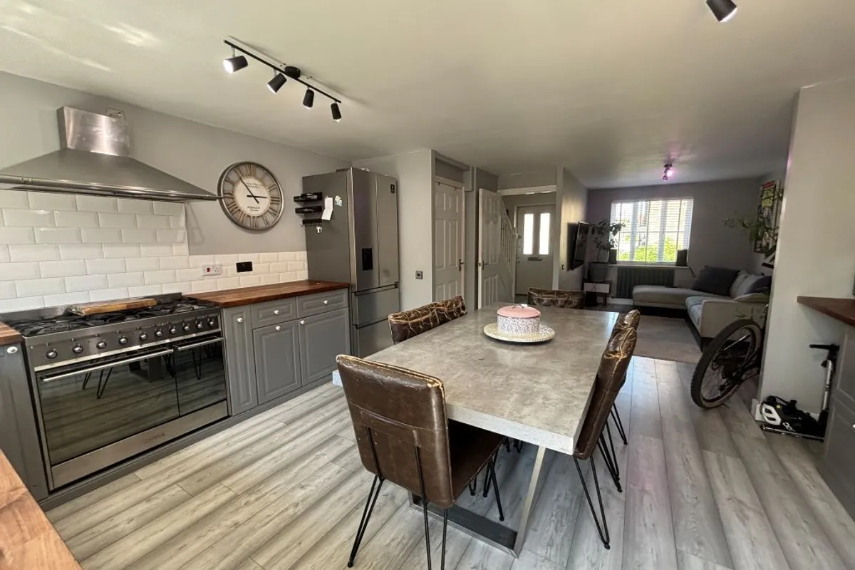 Grayling Close, Calne