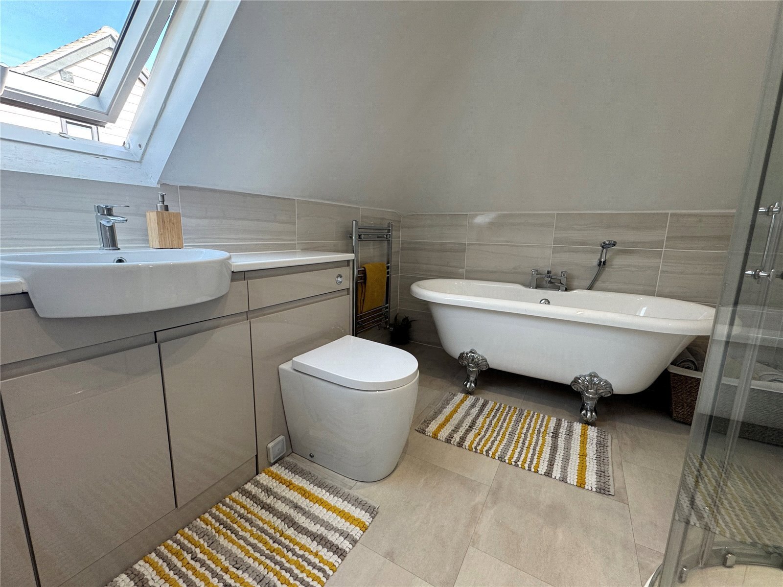Jonathan Road, Fareham, Hampshire, PO15 Image 3