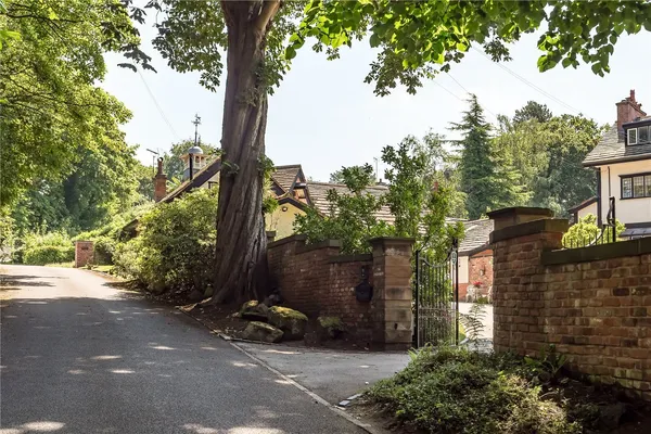 Beechfield Road, Alderley Edge, SK9 photo 24