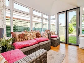 Widewater Close, LANCING thumb 2