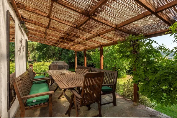 Pebblehill Road, Betchworth, RH3 photo 15
