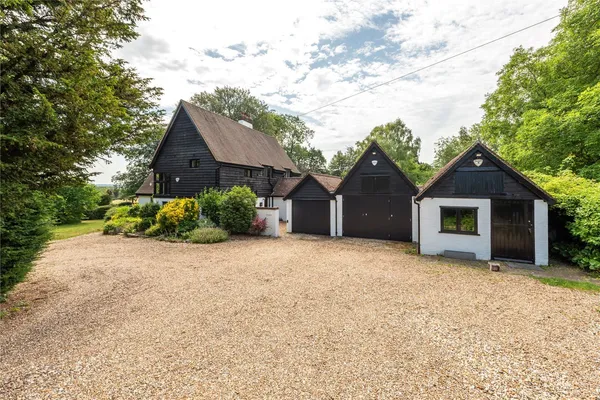 Pebblehill Road, Betchworth, RH3 photo 26