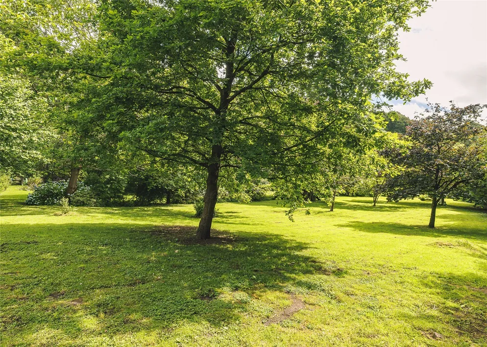 Property carousel item 40