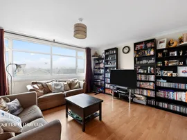 Percy Bryant Road, Sunbury-On-Thames thumb 3