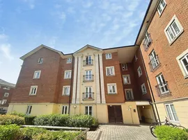 Brunel Crescent, Swindon photo