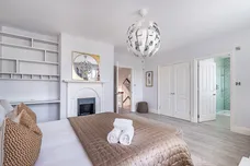 Murray Road, London, SW19 photo 34