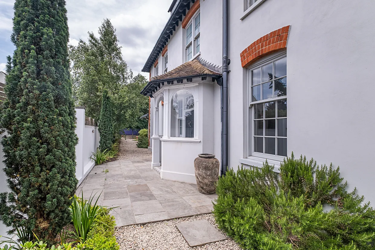 Murray Road, London, SW19 photo 51