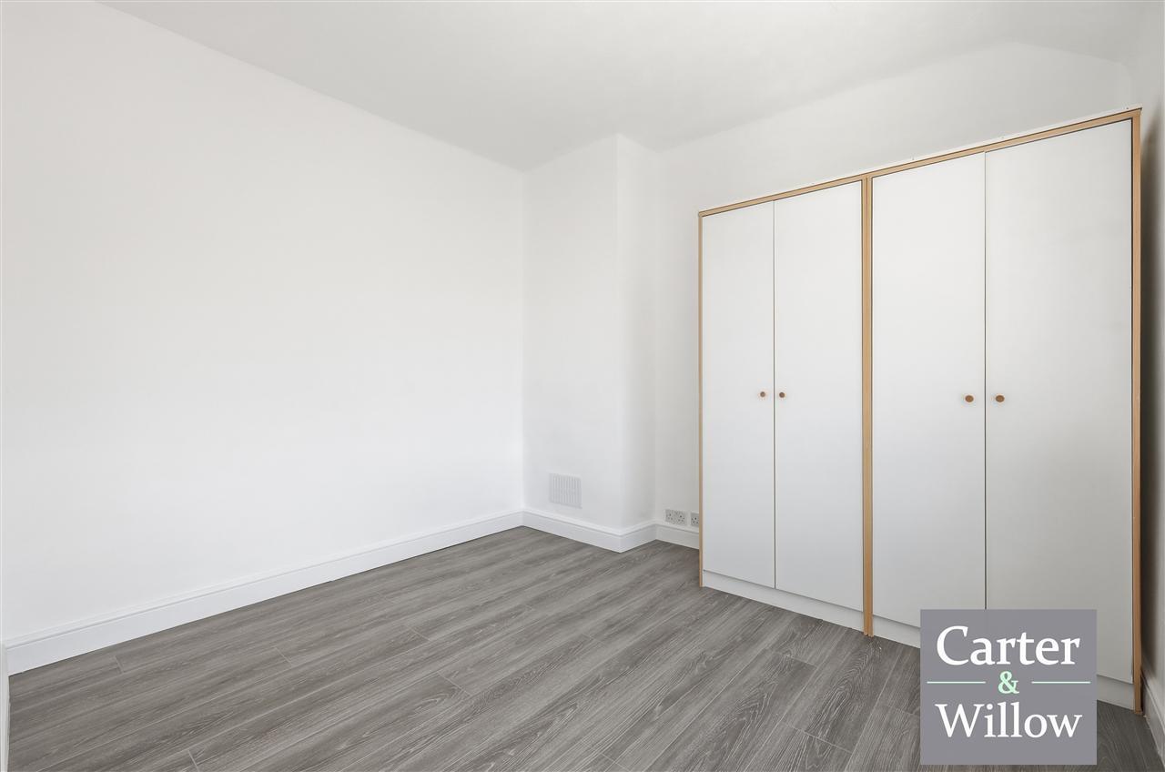Shortcrofts Road, Essex Image 17