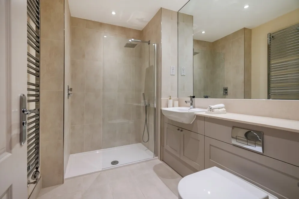 2 Coppice Vale Felbridge RH19 photo 7