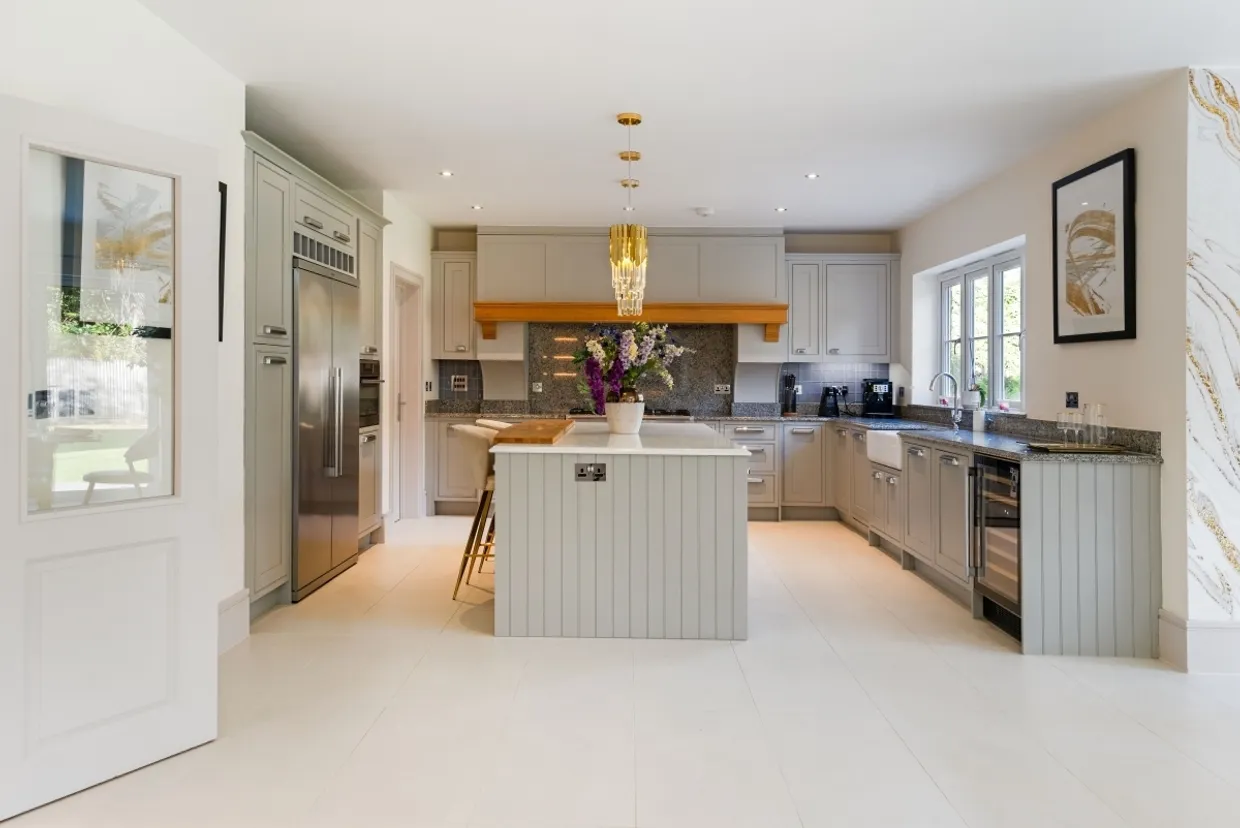 2 Coppice Vale Felbridge RH19 photo 12