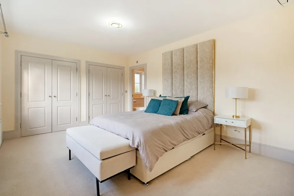2 Coppice Vale Felbridge RH19 photo 19