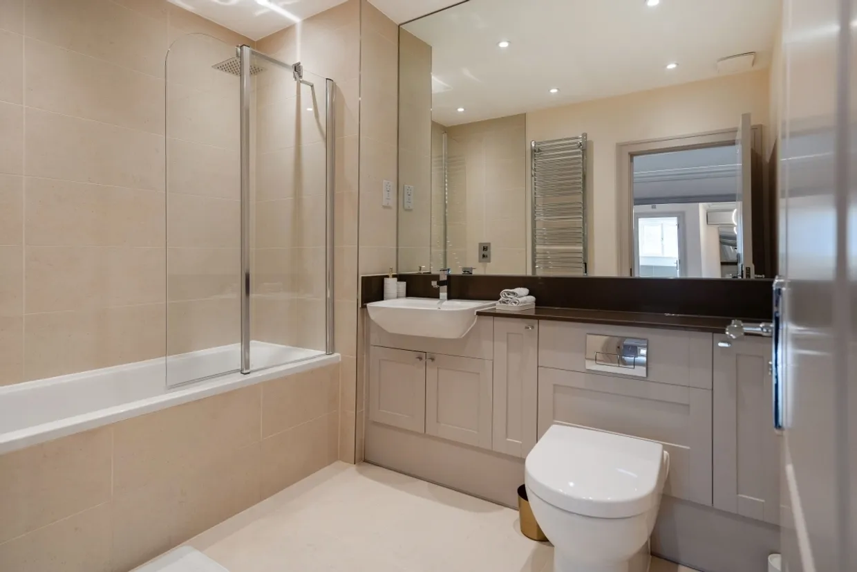 2 Coppice Vale Felbridge RH19 photo 20